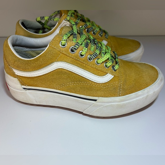 Vans Unisexe Mustard Suede Sneakers - Picture 3 of 7